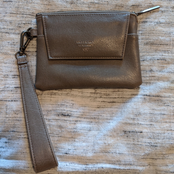 Matt and Nat Maya wristlet - Picture 1 of 4